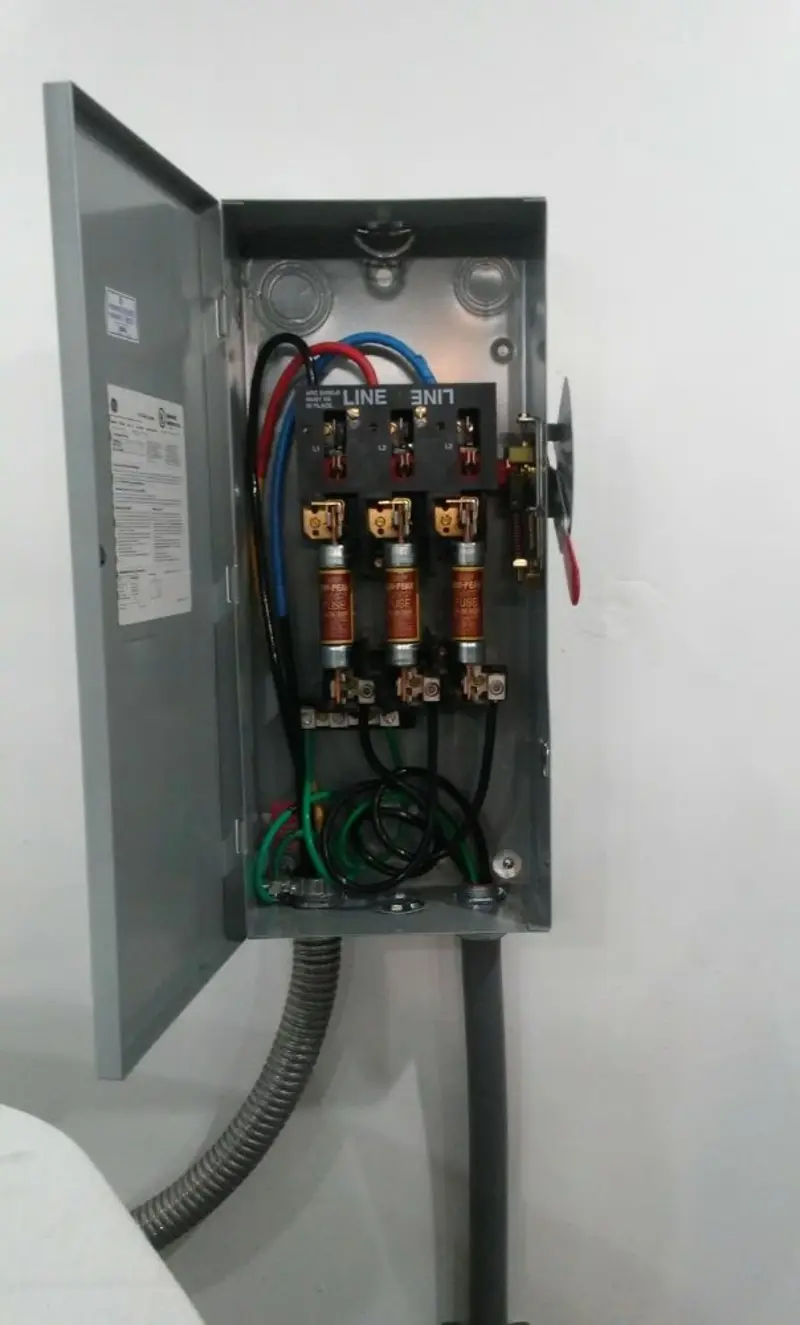 Three-phase disconnect switch installed for Electrical Wiring & Rewiring in Bellair-Meadowbrook Terrace